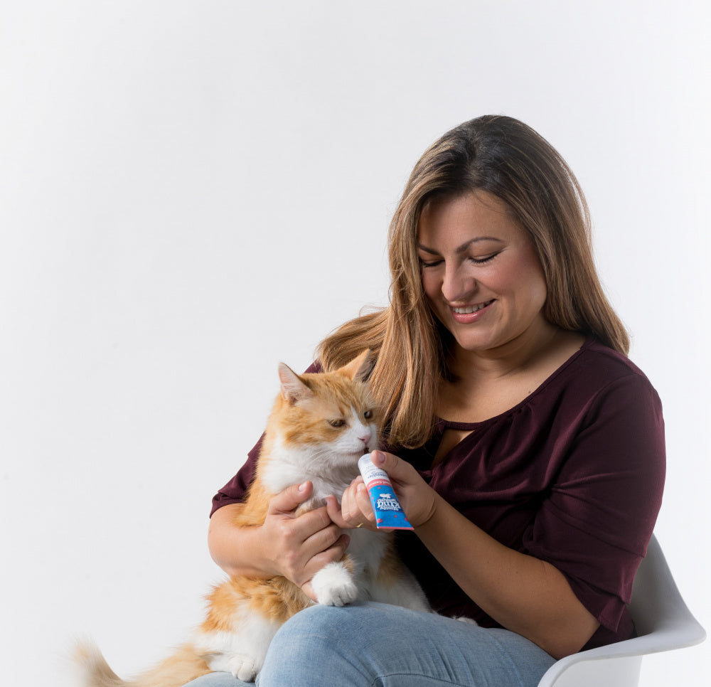 Simply Kind Hearted Squeezables Hairball Control Cat Treats